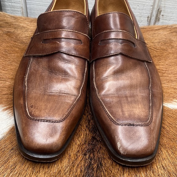 Men’s Saks  fifth Avenue dressing shoes size 9 check them out very nice thanks 🙏 - Picture 2 of 11